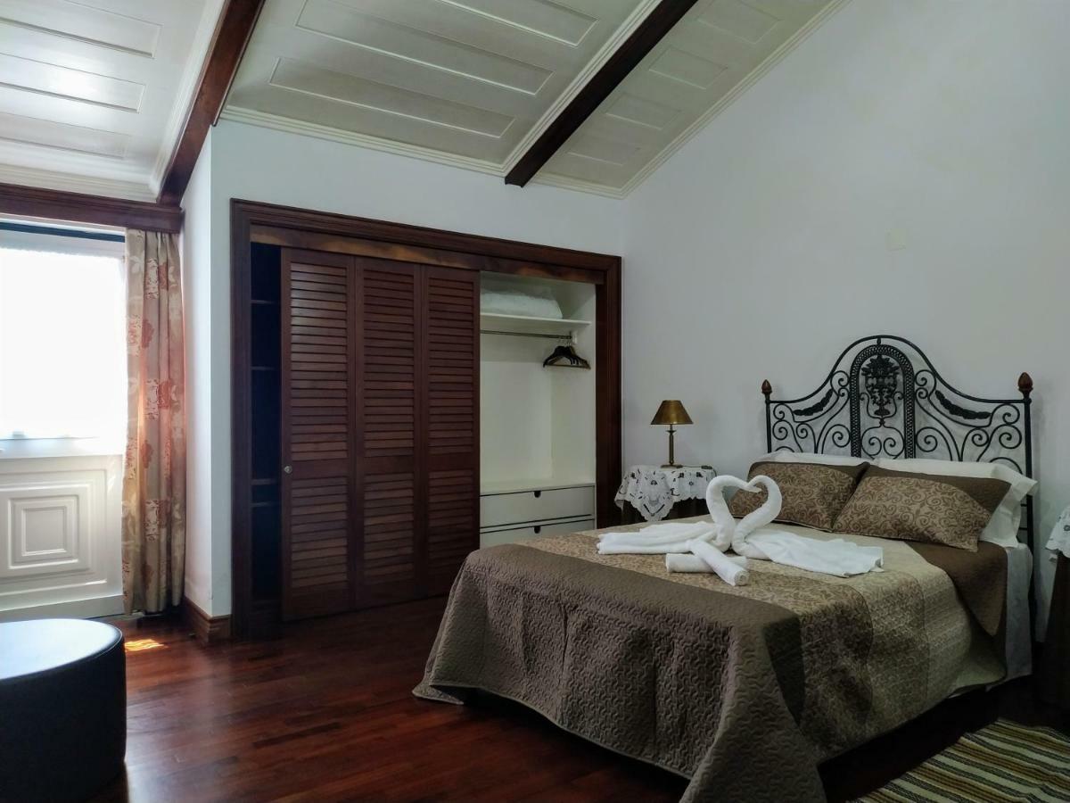 Bettencourt Rooms Santa Cruz da Graciosa Esterno foto